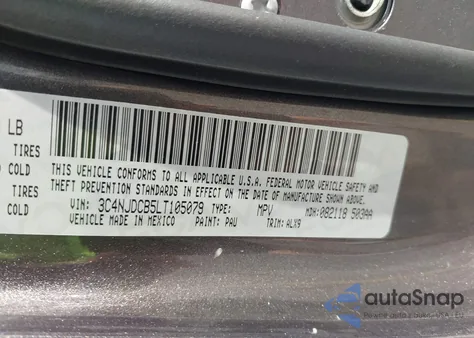 2020 Jeep Compass Limited 4X4 z USA, uszkodzony, nr VIN 3C4NJDCB5LT105079